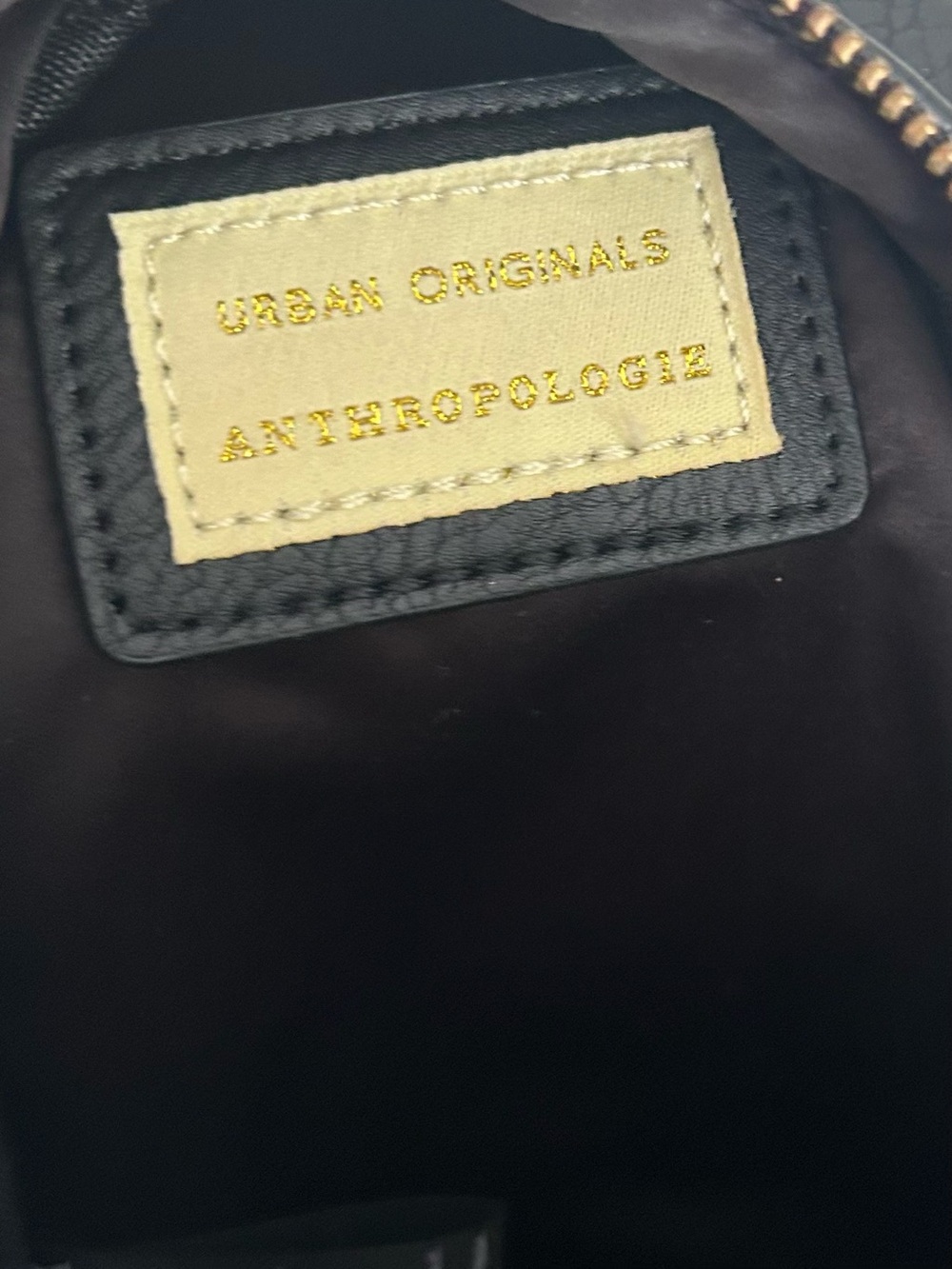 Urban Originals Black Vegan Leather Sling Backpack Crossbody Bag Guitar Strap - Picture 10 of 13